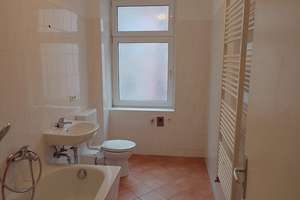 ideale Kapitalanlage: Stilvolle Altbauwohnung im 4. OG – Petersburger Straße 39, 10249 Friedrichshain, Berlin – Vorschaubild 6