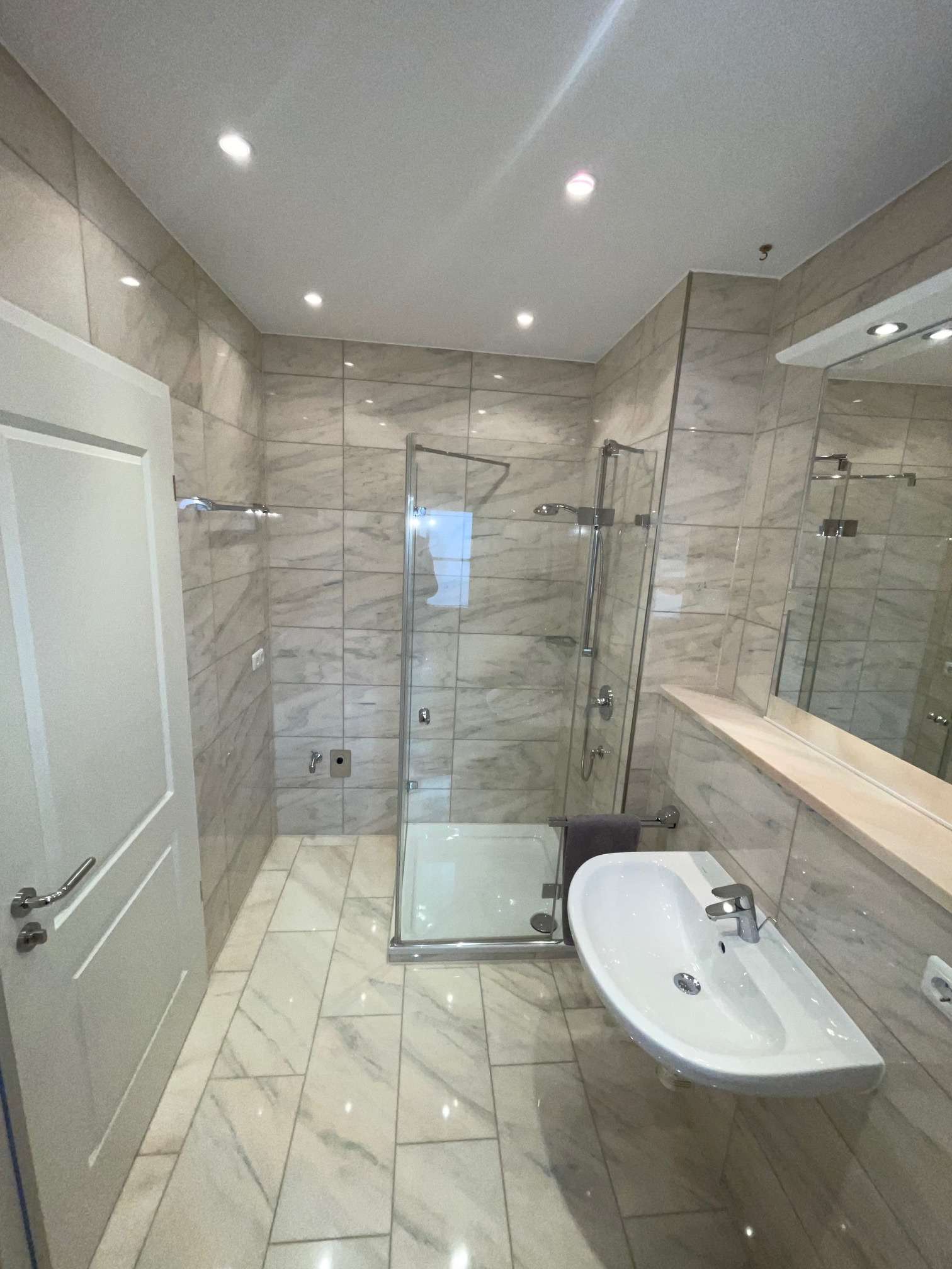 Immobilie in Bad Wiessee - Bad Wiessee - Ein Katzensprung von der Uferpromenade - Exklusive Dachgeschosswohnung - Bild 3