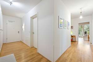 Am Naturschutzgebiet zuhause: Großzügige Maisonette mit Terrasse und Balkon – Die vollständige Adresse der Immobilie erhältst du vom Anbieter., 22397 Wohldorf-Ohlstedt, Hamburg – Vorschaubild 22