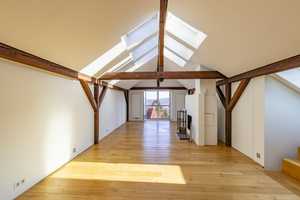 Stilvolle Fachwerkvilla mit traumhafter Aussicht und moderner Ausstattung in Bestlage von Stuttgart – Stuttgart – Vorschaubild 8