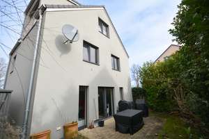 Modernes Einfamilienhaus mit Studio im DG und Pkw-Stellplätzen – Die vollständige Adresse der Immobilie erhältst du vom Anbieter., 23611 Bad Schwartau – Vorschaubild 4