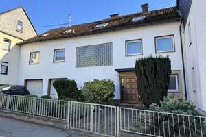 Großzügiges ZFH mit Garten · 2 Garagen · 2 Außenstellplätzen – Die vollständige Adresse der Immobilie erhältst du vom Anbieter., 65529 Waldems – Vorschaubild 2