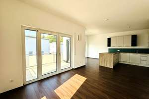 MODERN - HELL - BEZUGSFREI
3-Zimmer-Eigentumswohnung mit Balkon in Schongau – Die vollständige Adresse der Immobilie erhältst du vom Anbieter., 86956 Schongau – Vorschaubild 4