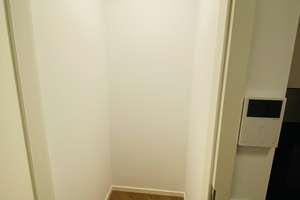 Traumhafte möblierte Wohnung mit Balkon direkt zum ruhigen Innenhof mit EBK und Abstellkammer!! – Moissistraße 31, 12489 Adlershof, Berlin – Vorschaubild 5