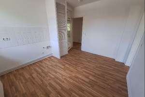 Helle 4-Zimmer-Wohnung mit Balkon in Hannover-Kleefeld – Die vollständige Adresse der Immobilie erhältst du vom Anbieter., 30625 Kleefeld, Hannover – Vorschaubild 4