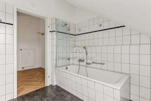 Charmante Dachgeschosswohnung im Denkmal – saniert, hell, gut geschnitten – Die vollständige Adresse der Immobilie erhältst du vom Anbieter., 4105 Zentrum-Nord, Leipzig – Vorschaubild 11