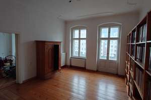 124,8 m² mit Balkon in begehrter Friedrichshain-Lage – Petersburger Straße 39, 10249 Friedrichshain, Berlin – Vorschaubild 2