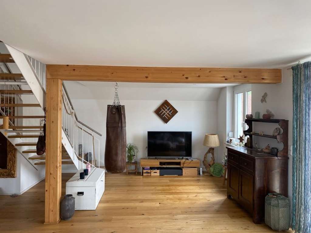 Immobilie in Cleebronn - Wunderschöne, moderne 4-Zimmer-Maisonette-Wohnung mit Balkon und EBK in Cleebronn - Bild 2