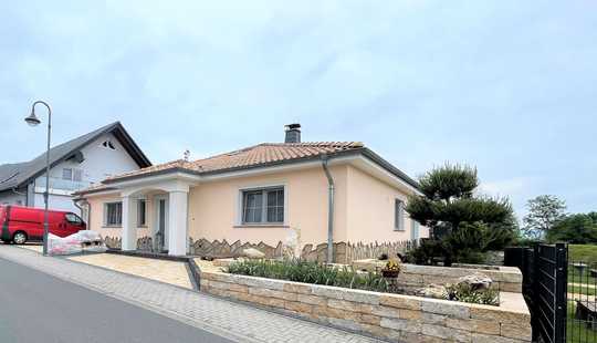 Bild von Exklusiver Bungalow in begehrter Lage! Luxus auf einer Ebene!!!