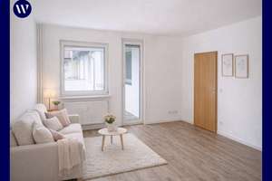 Helle 2 Zimmer mit Balkon, moderne Ausstattung, Bad mit Dusche, guter Schnitt, separate Küche