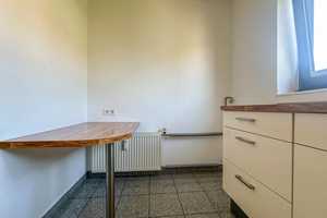 Golzheim: Lichtdurchflutete und effektiv aufgeteilte Familienwohnung + Balkon & Garten in Rheinnähe! – Düsseldorf – Vorschaubild 14