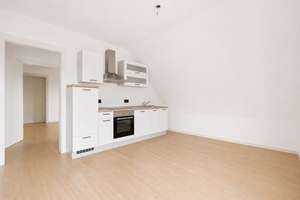 Frisch modernisierte 2-Zimmer-Dachgeschosswohnung mit Einbauküche in Bochum-Wattenscheid – Weststraße -, 44866 Leithe, Bochum – Vorschaubild 2