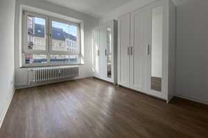 KL - Altstadt, 4 ZKB, Einbauküche, Tageslichtbad, 2 Balkone, Parkplatz – Kaiserslautern – Vorschaubild 2