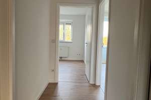 München Großhadern - absolut ruhige, helle  3 Zi., 2 Balkone, EBK, TG, frisch renoviert  FREI!! – Max - Lebsche-Platz 36, 81377 Großhadern, München – Vorschaubild 10