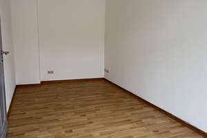 Tolle 3 Raum Wohnung im Herzen von Zwickau – Peter-Breuer-Str. 10, 8056 Innenstadt, Zwickau – Vorschaubild 6