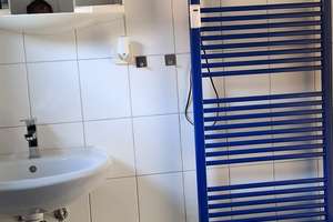 von privat: Riesengrundstück mit 2-FH in Delmenhorst-Neuendeel – Neuendeeler Weg 7, 27751 Ländlicher Norden, Delmenhorst – Vorschaubild 14