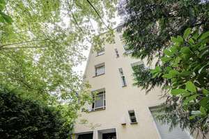 Sonnige Dachgeschoss-Gründerzeit-Wohnung: 1 Zimmer in Charlottenburg *City West*  PROVISIONSFREI – Marie-Elisabeth-Lüders-Str. 9a, 10585 Charlottenburg, Berlin – Vorschaubild 1