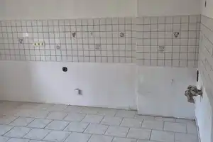 Solides Wohnhaus mit 3 Eigentumswohnungen und großem Grundstück - auch für Kapitalanleger! – Mönchengladbach – Vorschaubild 3