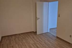 2-Zimmer Wohnung in 65201 Wiesbaden-Schierstein, Nähe Hafen und Rhein – Die vollständige Adresse der Immobilie erhältst du vom Anbieter., 65201 Schierstein, Wiesbaden – Vorschaubild 10