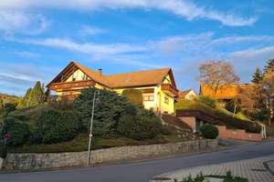 Freistehendes Zweifamilienhaus in toller Lage! - Preissenkung – Die vollständige Adresse der Immobilie erhältst du vom Anbieter., 79424 Auggen – Vorschaubild 1