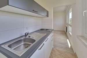 1-Zimmer-Wohnung mit ** SINGLEKÜCHE ** - AB SOFORT!