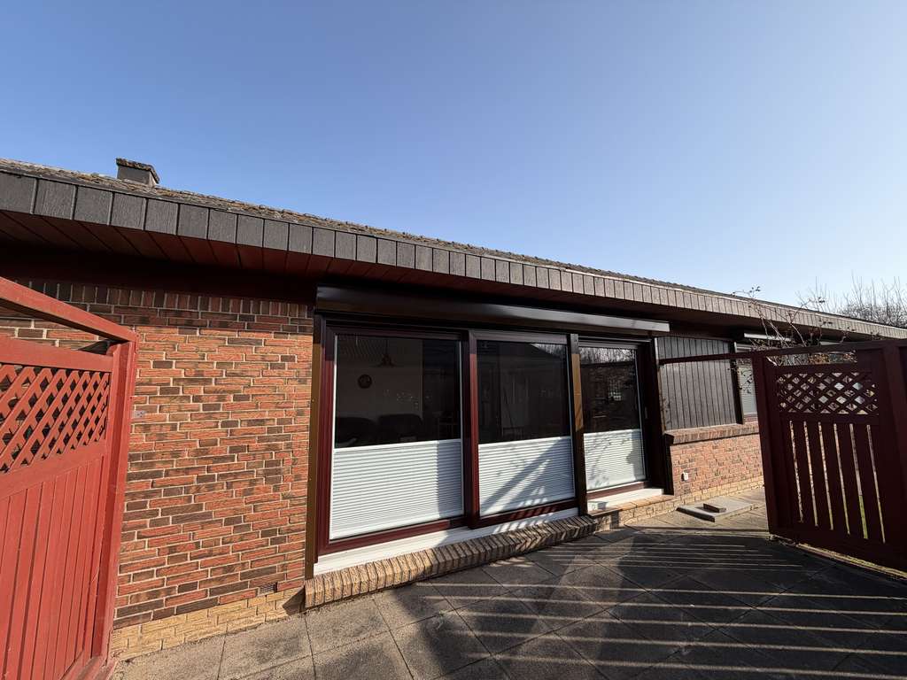 Immobilie in Nindorf - Schöner Bungalow mit toller Raumaufteilung, komplett unterkellert und gepflegter Garten! - Bild 3