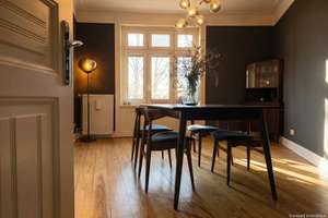 3-Zi.-Altbaujuwel mit Balkon und historischem Kachelofen im idyllischen Komponistenviertel – Die vollständige Adresse der Immobilie erhältst du vom Anbieter., 22083 Barmbek-Süd, Hamburg – Vorschaubild 9
