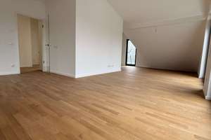 3 Zimmer Dachgeschosswohnung ab sofort zu vermieten – Ulfilasstraße 29 d, 81739 Waldperlach, München – Vorschaubild 3