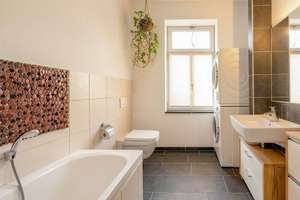 Eigener Garten & Balkon | Traumwohnung | Außenstellplatz | 2015 modernisiert | Tageslichtbad – Die vollständige Adresse der Immobilie erhältst du vom Anbieter., 4279 Dölitz-Dösen, Leipzig – Vorschaubild 4
