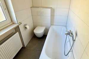 Reiheneckhaus im Klötzlmüllerviertel, Garten, Garage,Balkon, Erstbezug nach Modernisierung/Sanierung – Wallbergweg 10, 84034 Landshut – Vorschaubild 16