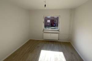 2 Zimmer Wohnung im Erdgeschoss. – Hultschiner Str. 27, 24146 Elmschenhagen, Kiel – Vorschaubild 3