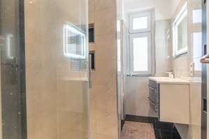 Beautiful 2-Room Apartment in Cecilienstraße – Die vollständige Adresse der Immobilie erhältst du vom Anbieter., 12247 Lankwitz, Berlin – Vorschaubild 12