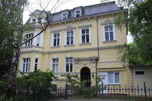 Repräsentative Mehrfamilienvilla in begehrter Lage von Berlin-Lichterfelde