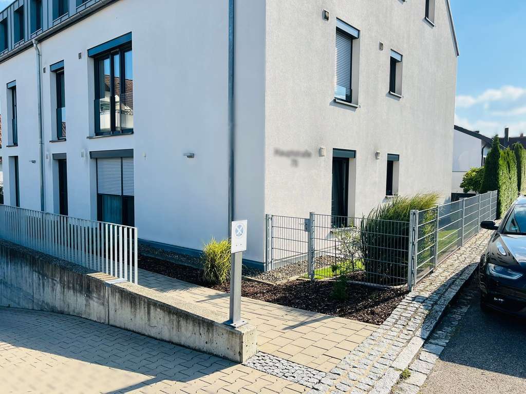 EG Wohnung in Top Lage / eigener großer Garten mit SNR / Barrierefrei 