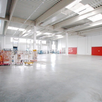 Ingolstadt, ca. 1.400 m² Hallenfläche zzgl. Büro zu vermieten