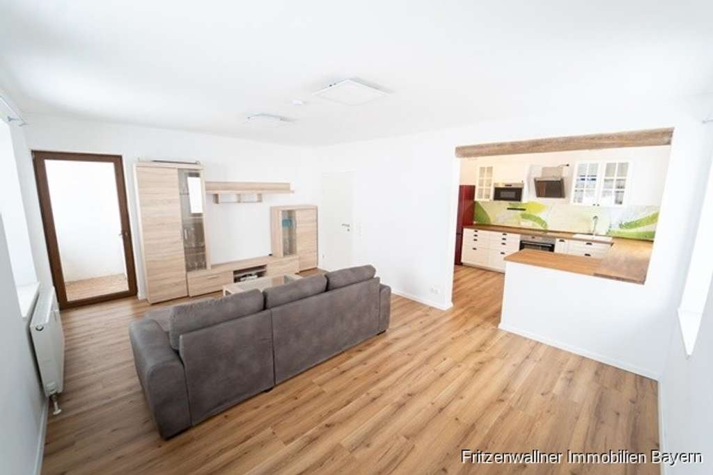 Immobilie in Hohenpeißenberg - „Attraktive 4-Zimmer-Wohnung mit Balkon und Stellplätzen – KfW-115“ - Bild 0