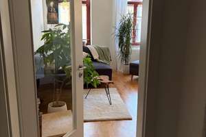 Nah am Plauenschen Grund und ganz stadtnah - Helle geräumige Wohnung mit EBK und großem Balkon!