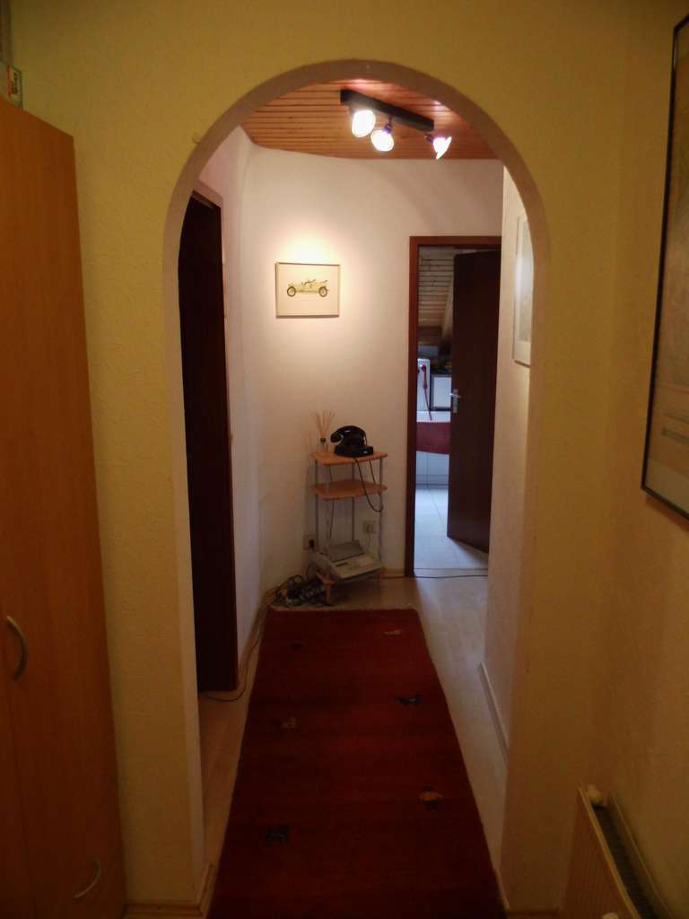 Immobilie in Reichenbach an der Fils - Charmante DG-Wohnung mit Balkon und TG-Stellplatz - Bild 4