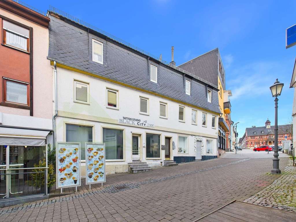 Immobilie in Hadamar - 🏢 Attraktives Wohn- und Geschäftshaus mit Entwicklungspotenzial für Kapitalanleger - Bild 1