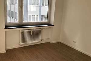 SONNIGE TOLL GESCHNITTENE 2-ZIMMER -WOHNUNG MIT GROßER KÜCHE UND SÜDBALKON – Dachauer Strasse 235, 80637 Dom Pedro, München – Vorschaubild 7