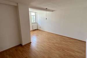 Großzügige und vermietete 2-Zi. mit Laminat, Balkon, EBK und Wanne in zentraler Lage – Die vollständige Adresse der Immobilie erhältst du vom Anbieter., 9130 Sonnenberg, Chemnitz – Vorschaubild 8