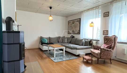 Bild von Solides Wohn- und Geschäftshaus mit drei Einheiten in zentraler Lage von Neu-Anspach