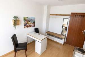 Möbliertes 1 Zimmer Apartment 21qm in guter Lage von Mannheim Rheinau zu vermieten – Halmhuberstr. 4, 68219 Rheinau, Mannheim – Vorschaubild 3