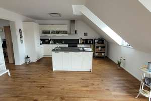 Attraktive 3-Zimmer-DG-Wohnung mit EBK und Balkon – Im Kleegarten 3, 55437 Ober-Hilbersheim – Vorschaubild 4