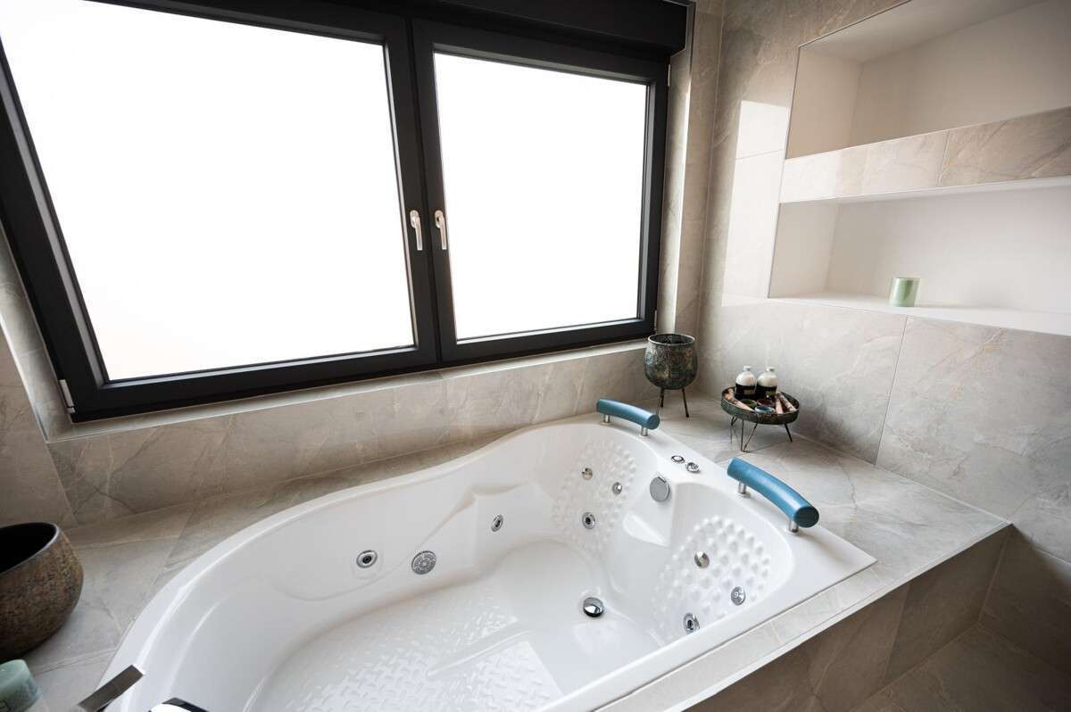 Immobilie in Plankstadt - Großzügiges, sehr schönes Familienhaus mit Garten - Bild 4