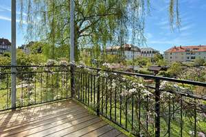Ideal für Eigennutzer:  3 Zimmer mit Südwestbalkon im Gartenhaus einer Gründerzeitvilla in Striesen