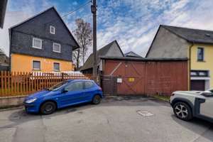 Handwerkertraum mit Scheune und Innenhof: Historisches Fachwerkhaus mit enormem Potenzial in Gefell-