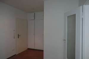 Renoviertes Apartment mit Balkon und EBK in Düsseldorf-Lierenfeld – Die vollständige Adresse der Immobilie erhältst du vom Anbieter., 40231 Lierenfeld, Düsseldorf – Vorschaubild 4