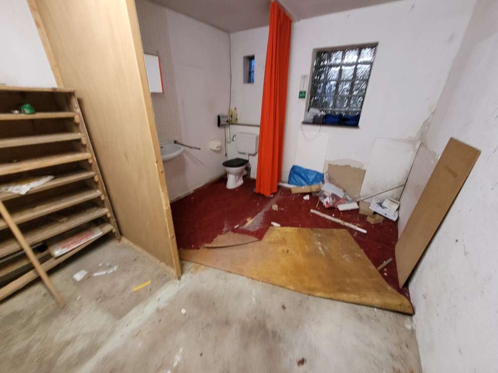 Immobilie in Urbach - Ein Haus mit Potential! Verwirklichen Sie Ihre Träume in Urbach Nähe A3! - Bild 1