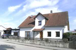Gepflegtes, älteres Einfamilienhaus mit Nebengebäuden – Landshut (Kreis) – Vorschaubild 1